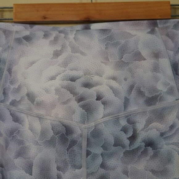 Athleta Salutation Stash Tight 7/8 Legging Abstract Grey Pink Pockets L Workout - Picture 8 of 10